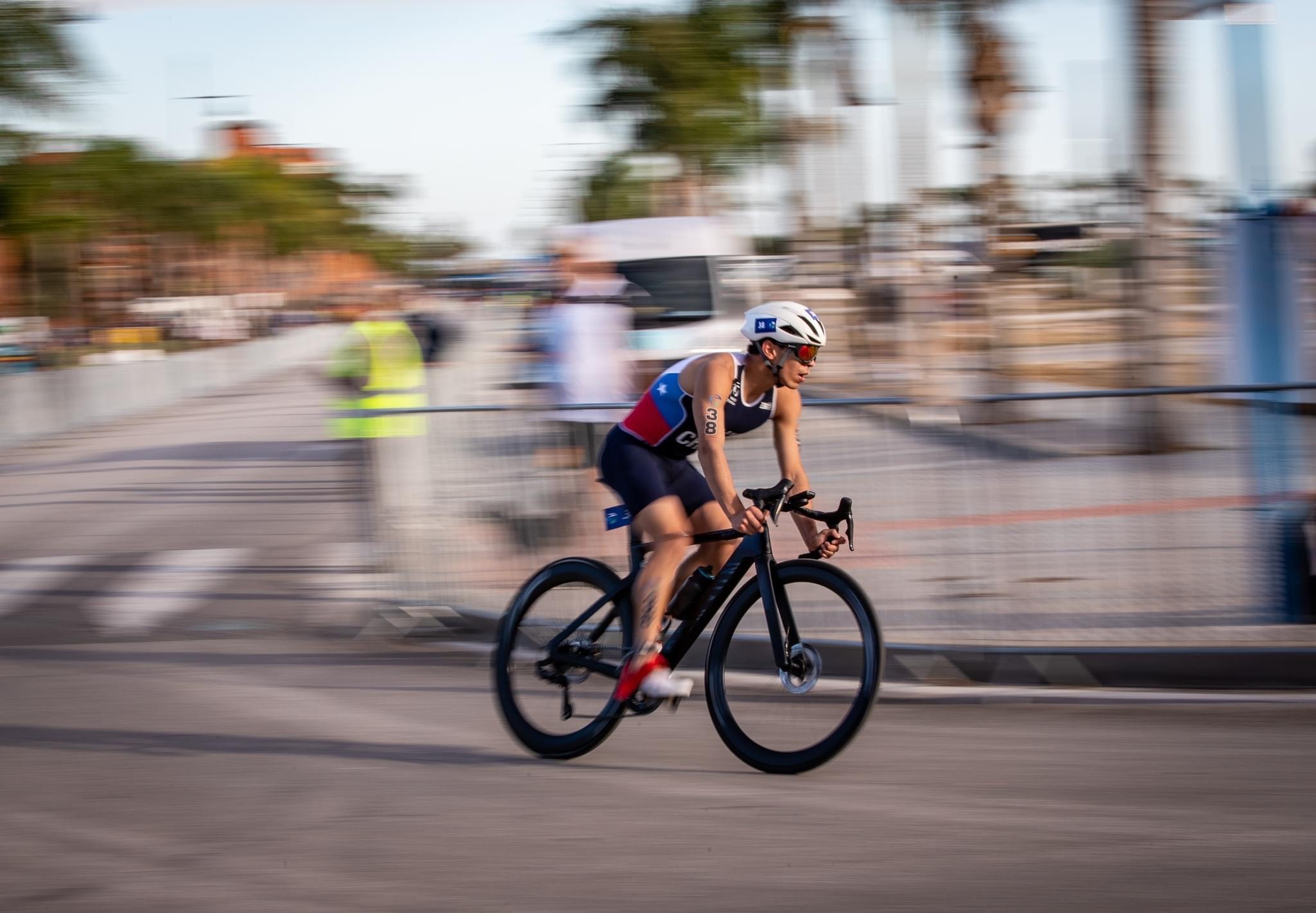 Estudiantes de la UACh competirán en Ironman 70.3 Valdivia