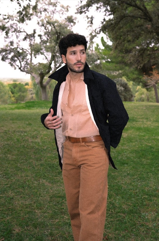 SEBASTIÁN YATRA ALCANZA EL #1 CON “LA PELIRROJA” Y CONSOLIDA EL ÉXITO DE SU ÁLBUM ‘MILAGRO’