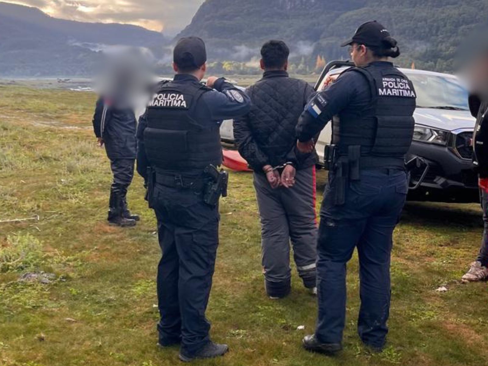 Sorprenden a un grupo de personas instalando redes en la desembocadura del río Blanco en La Araucanía