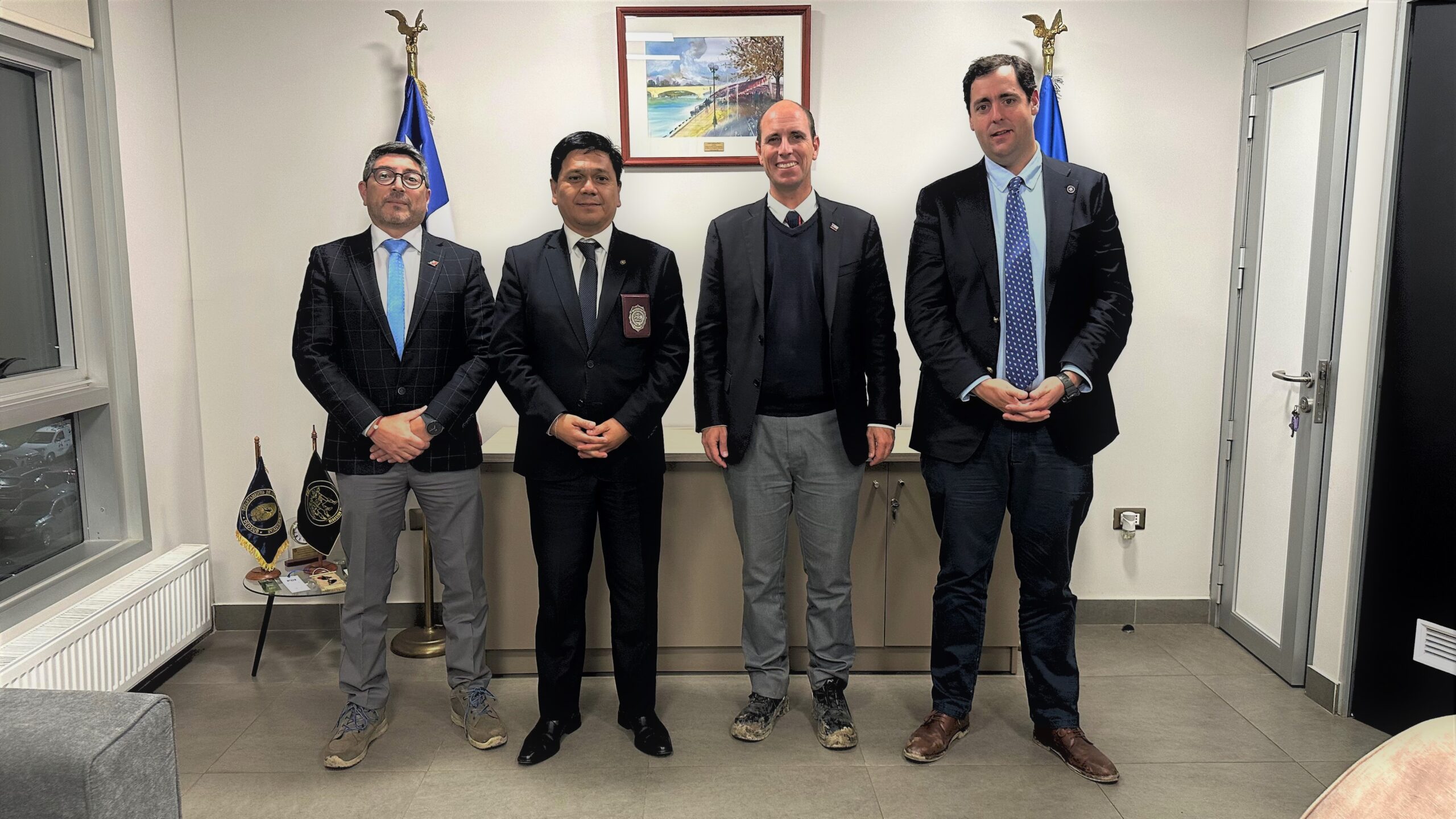 EN REUNIÓN CON MINISTRO ARRAU Y PREFECTO CEA, DIPUTADO KUNSTMANN ACTIVA GESTIONES PARA CUARTELES EN LA UNIÓN Y PANGUIPULLI