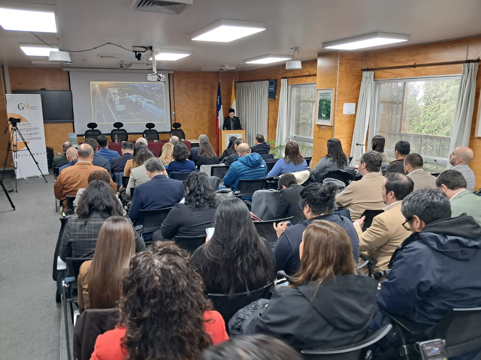 En UACh se realizó conversatorio: nueva ley de protección de datos generó gran interés 